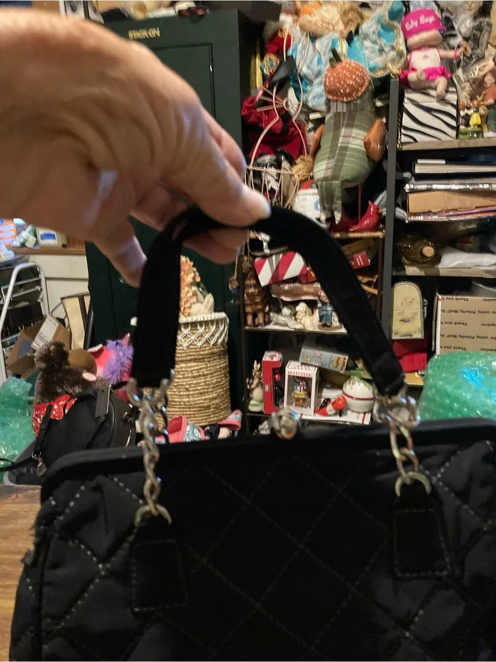 Vera Bradley classic black arm purse